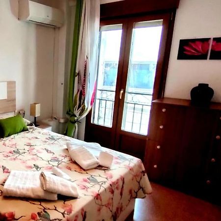 Apartamento En Zona De Ocio Casco Antiguo Аликанте Екстериор снимка